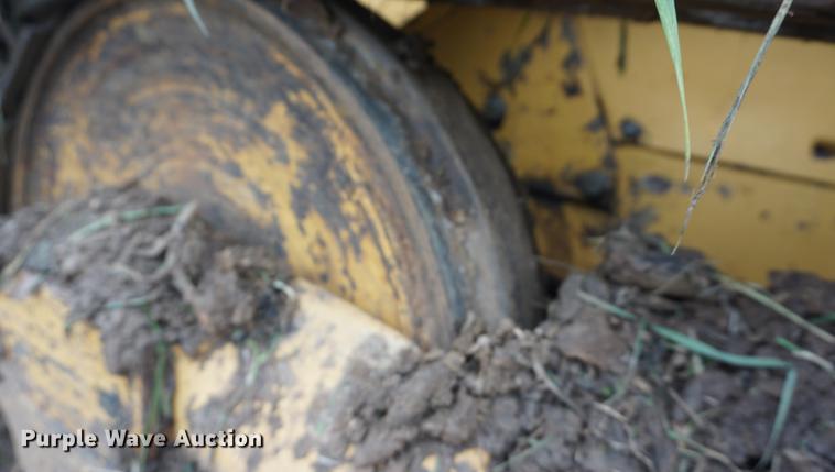 image for item DD6643 1974 Caterpillar 955L track loader