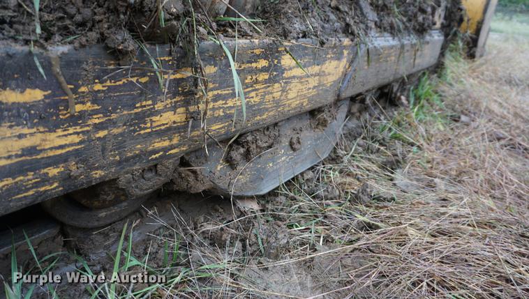 image for item DD6643 1974 Caterpillar 955L track loader