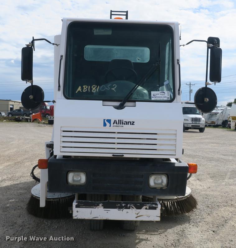 image for item DE3830 2009 Allianz MX450 street sweeper