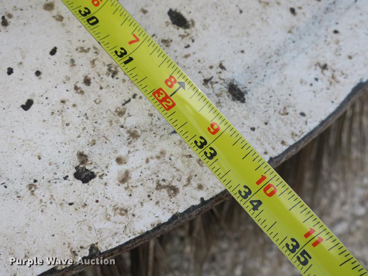 image for item DE3830 2009 Allianz MX450 street sweeper