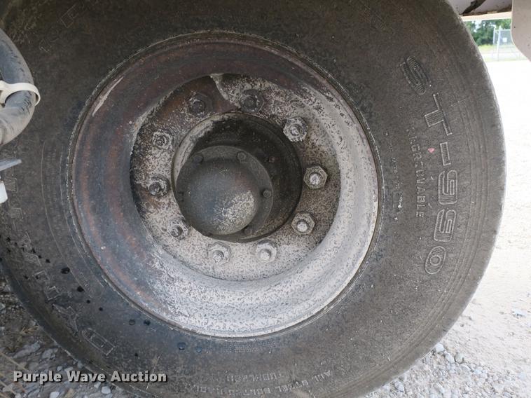 image for item DE3830 2009 Allianz MX450 street sweeper