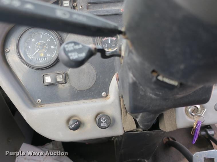 image for item DE3830 2009 Allianz MX450 street sweeper