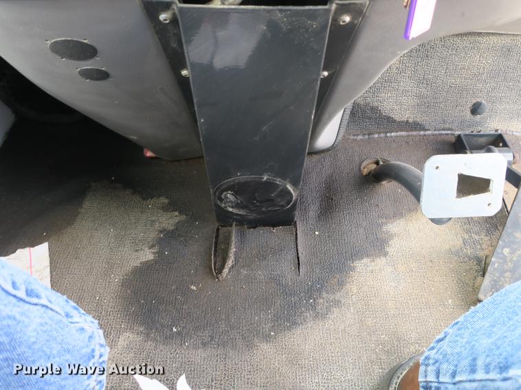 image for item DE3830 2009 Allianz MX450 street sweeper