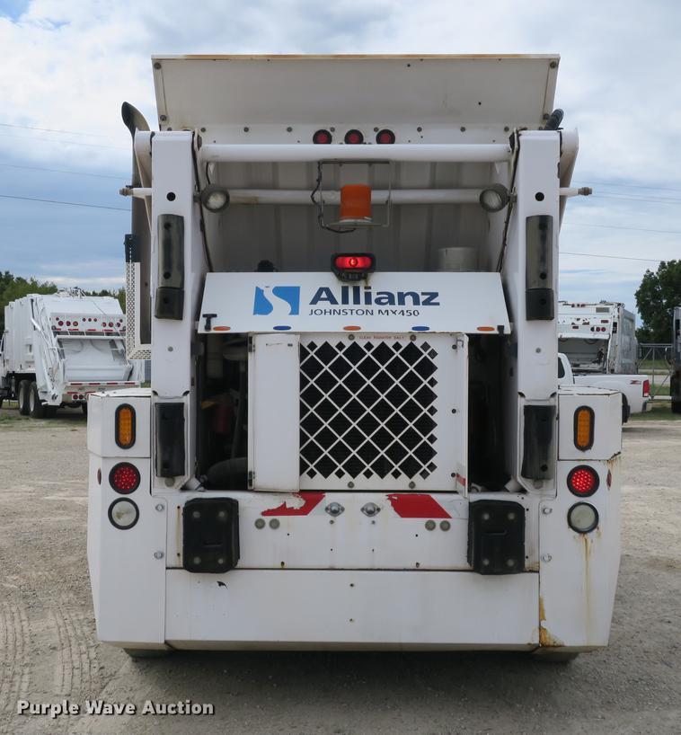 image for item DE3831 2009 Allianz Johnston MX450 sweeper