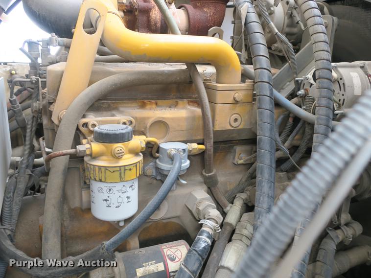 image for item DE3831 2009 Allianz Johnston MX450 sweeper