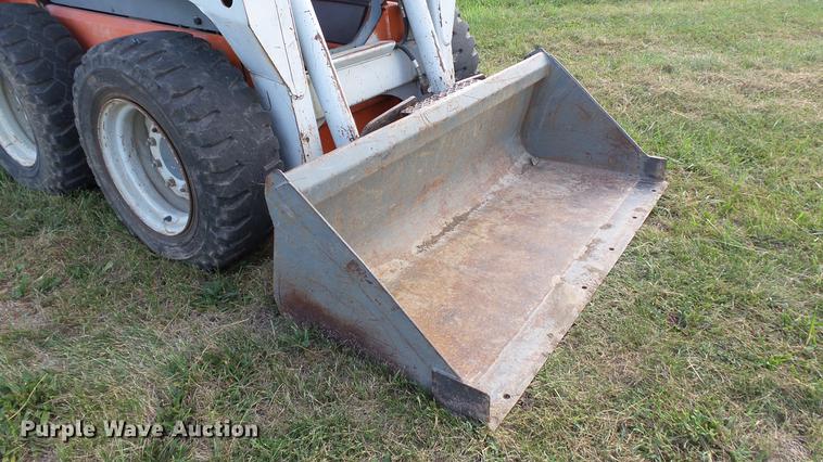 image for item DE4857 1999 Scat Trak 1300D skid steer