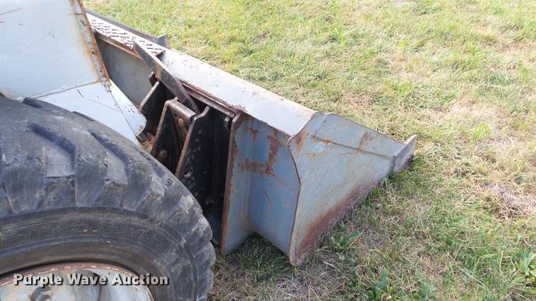 image for item DE4857 1999 Scat Trak 1300D skid steer