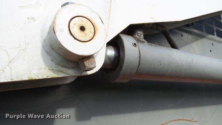 image for item DE4857 1999 Scat Trak 1300D skid steer