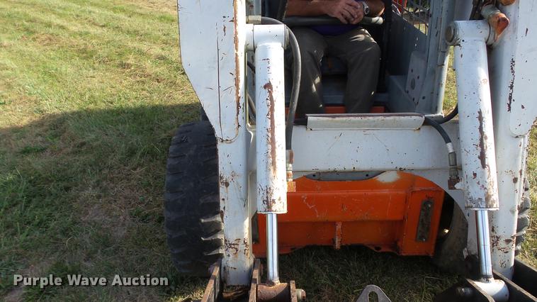 image for item DE4857 1999 Scat Trak 1300D skid steer