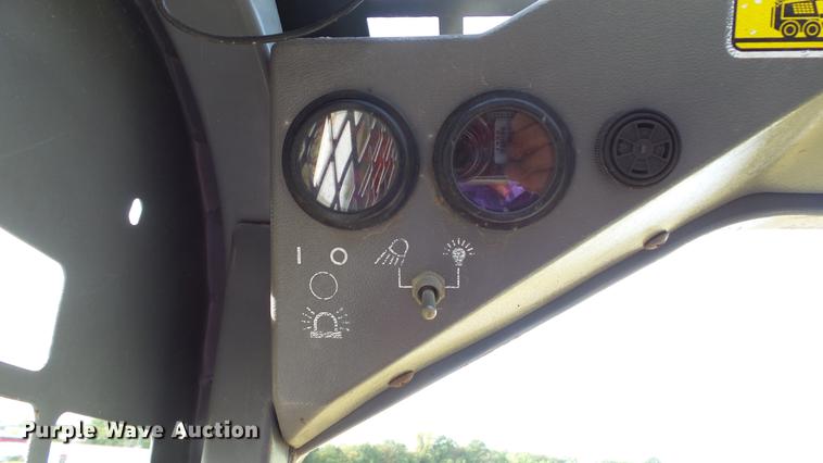 image for item DE4857 1999 Scat Trak 1300D skid steer