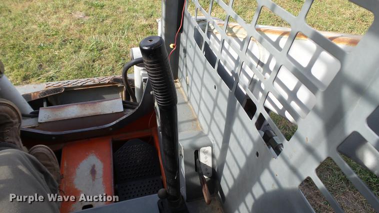 image for item DE4857 1999 Scat Trak 1300D skid steer