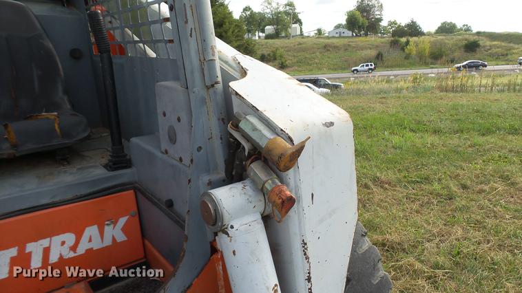 image for item DE4857 1999 Scat Trak 1300D skid steer