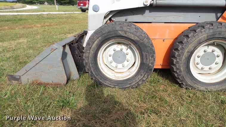 image for item DE4857 1999 Scat Trak 1300D skid steer