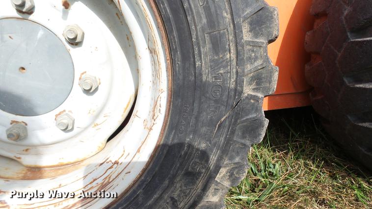 image for item DE4857 1999 Scat Trak 1300D skid steer