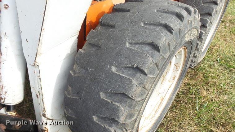 image for item DE4857 1999 Scat Trak 1300D skid steer