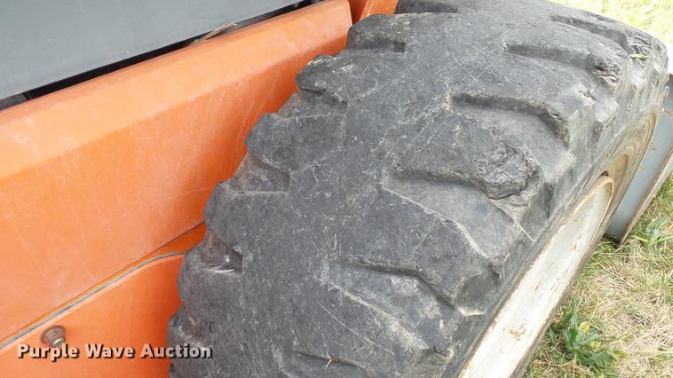 image for item DE4857 1999 Scat Trak 1300D skid steer