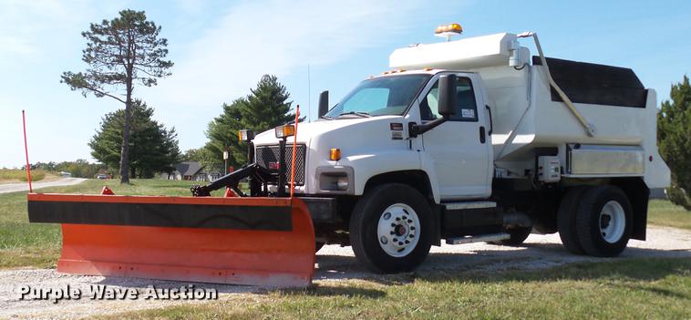 image for item DE4888 2008 GMC C8500 dump truck