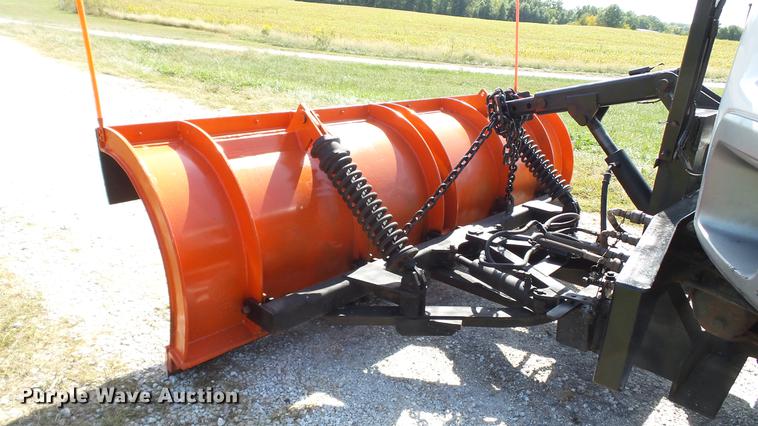 image for item DE4888 2008 GMC C8500 dump truck