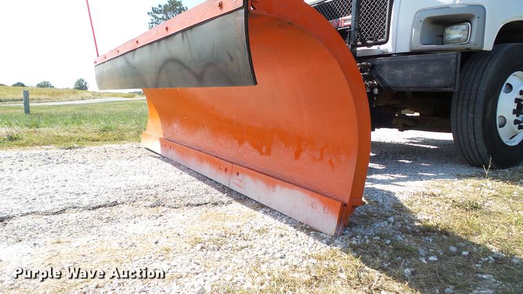 image for item DE4888 2008 GMC C8500 dump truck