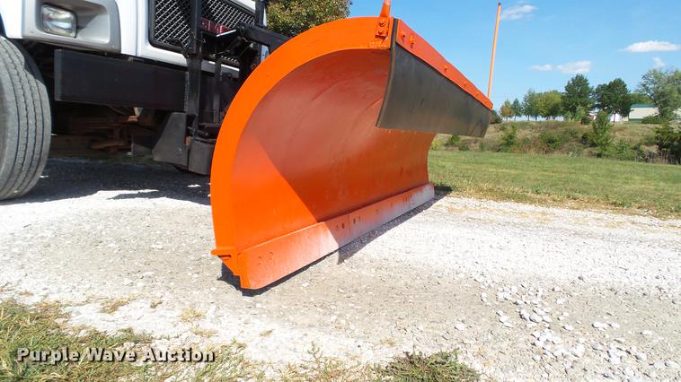 image for item DE4888 2008 GMC C8500 dump truck