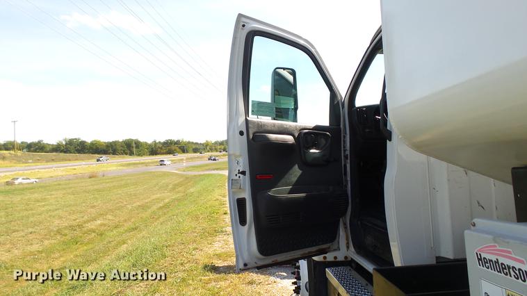 image for item DE4888 2008 GMC C8500 dump truck