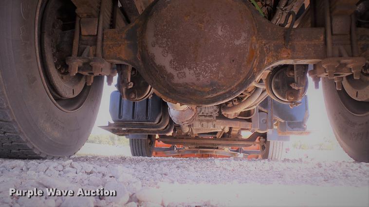 image for item DE4888 2008 GMC C8500 dump truck