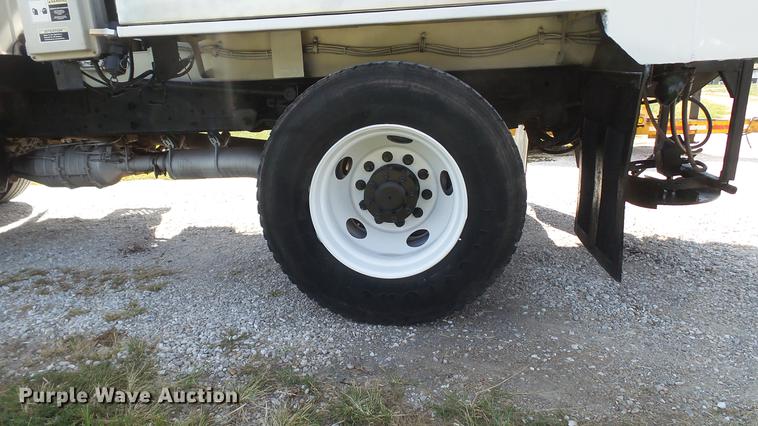 image for item DE4888 2008 GMC C8500 dump truck