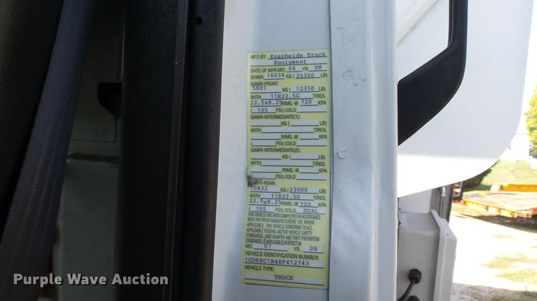 image for item DE4888 2008 GMC C8500 dump truck