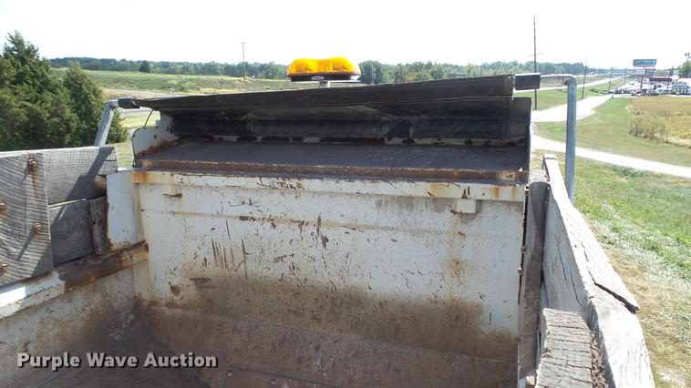 image for item DE4892 2008 GMC C8500 dump truck