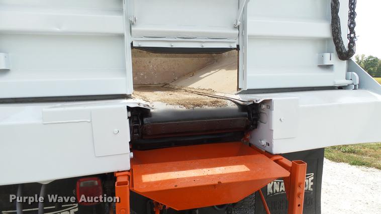 image for item DE4892 2008 GMC C8500 dump truck