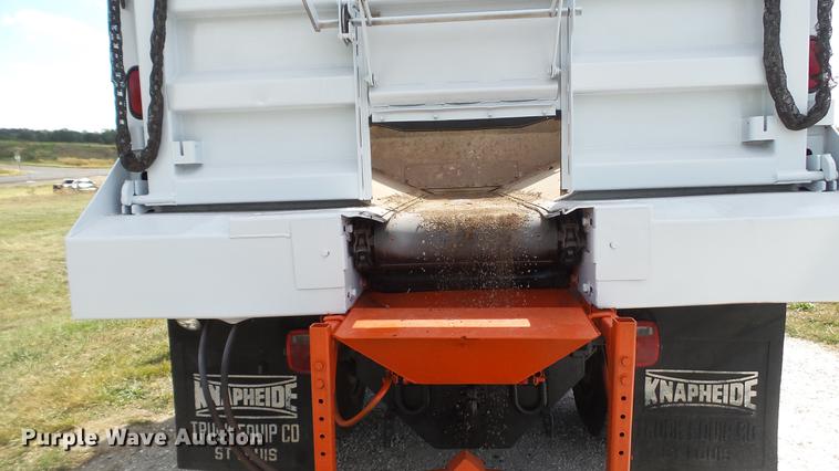 image for item DE4892 2008 GMC C8500 dump truck