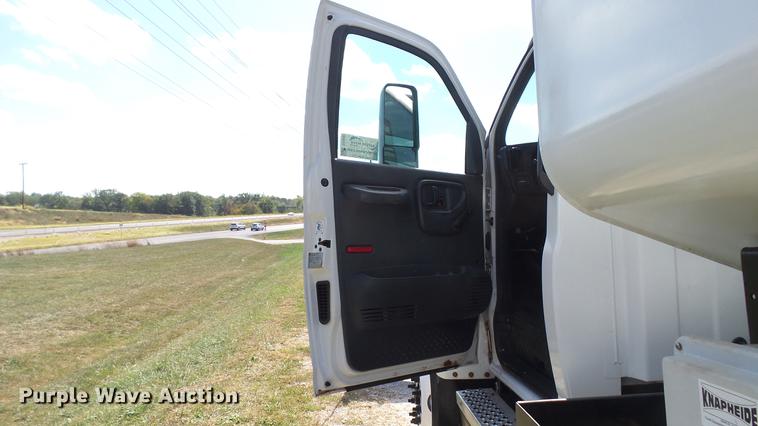 image for item DE4892 2008 GMC C8500 dump truck