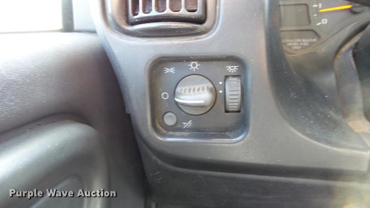 image for item DE4892 2008 GMC C8500 dump truck