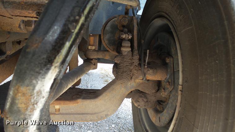 image for item DE4892 2008 GMC C8500 dump truck