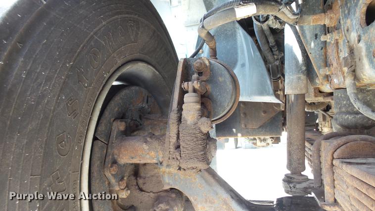 image for item DE4892 2008 GMC C8500 dump truck