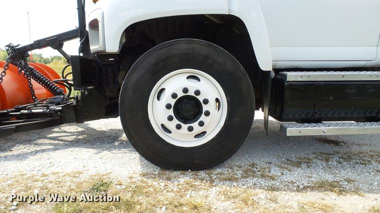 image for item DE4892 2008 GMC C8500 dump truck