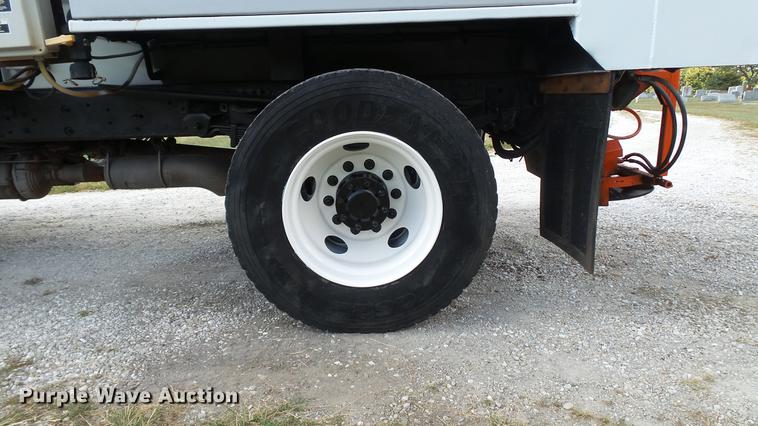 image for item DE4892 2008 GMC C8500 dump truck