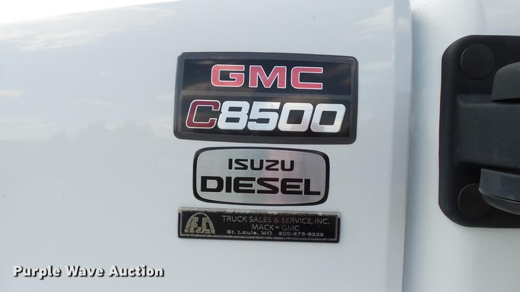 image for item DE4892 2008 GMC C8500 dump truck