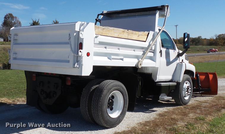 image for item DE4935 2008 Chevrolet C8500 dump truck