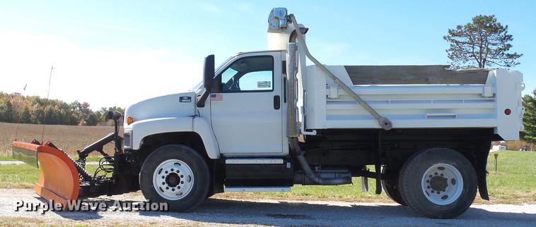 image for item DE4935 2008 Chevrolet C8500 dump truck