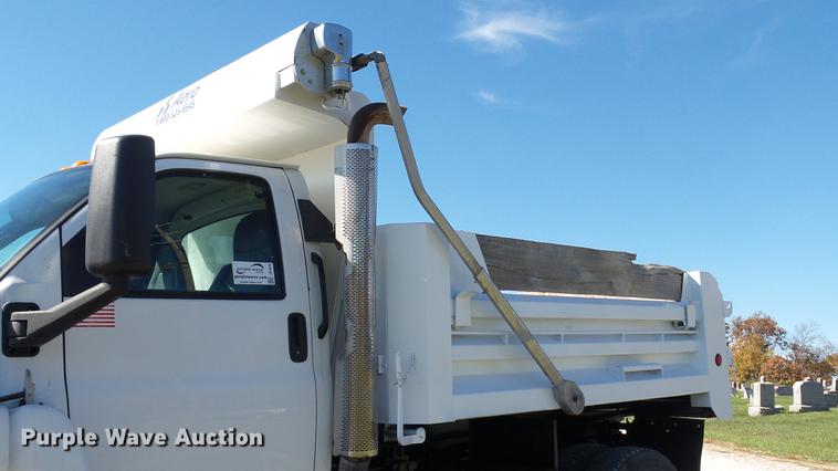 image for item DE4935 2008 Chevrolet C8500 dump truck