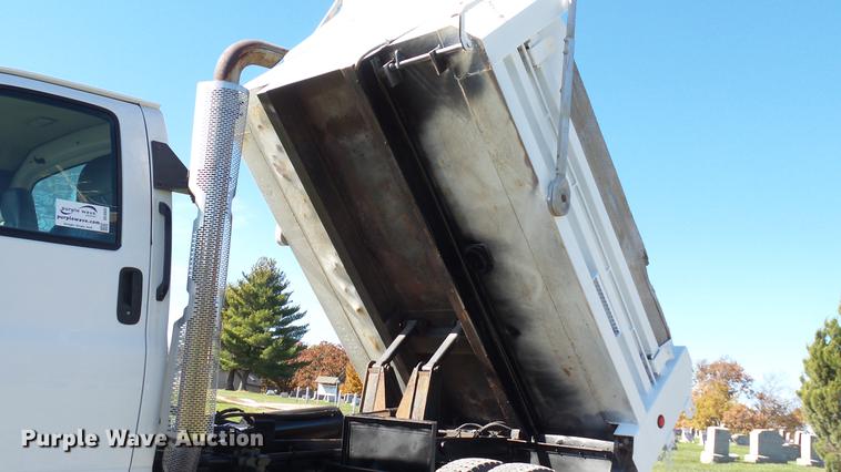 image for item DE4935 2008 Chevrolet C8500 dump truck