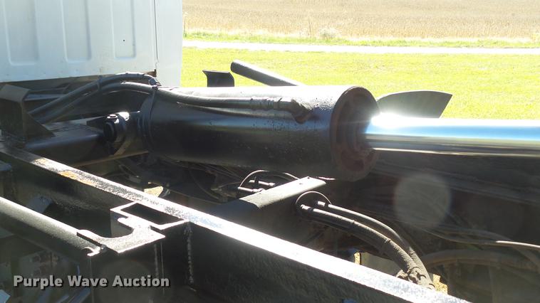 image for item DE4935 2008 Chevrolet C8500 dump truck