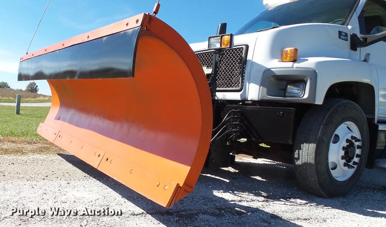 image for item DE4935 2008 Chevrolet C8500 dump truck