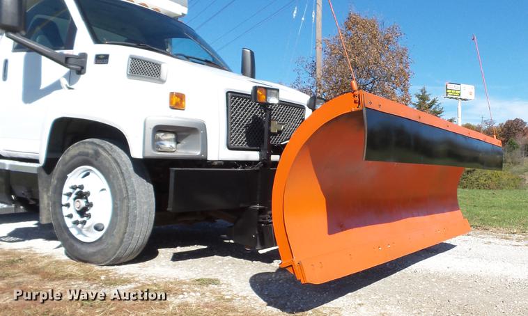 image for item DE4935 2008 Chevrolet C8500 dump truck