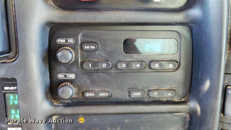 image for item DE4935 2008 Chevrolet C8500 dump truck