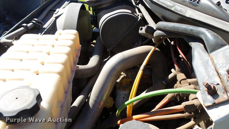 image for item DE4935 2008 Chevrolet C8500 dump truck