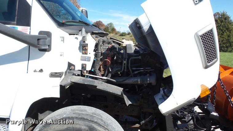 image for item DE4935 2008 Chevrolet C8500 dump truck