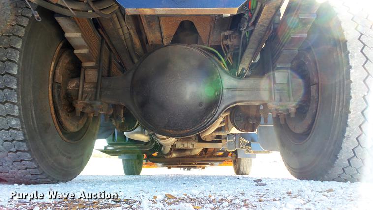 image for item DE4935 2008 Chevrolet C8500 dump truck