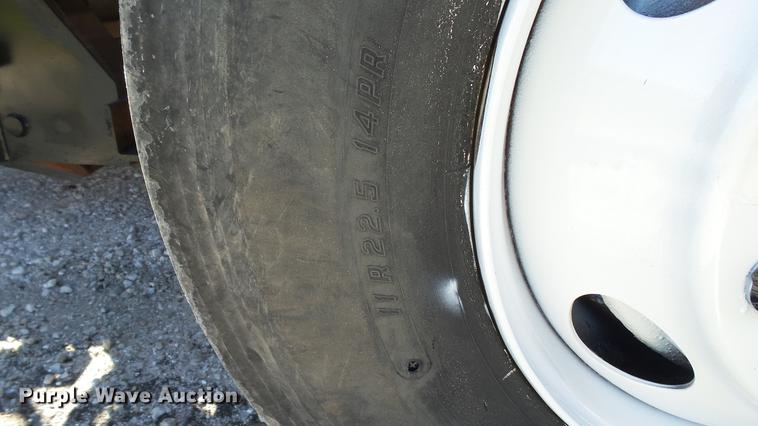 image for item DE4935 2008 Chevrolet C8500 dump truck